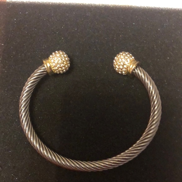 Silver cable wire - Picture 1 of 3